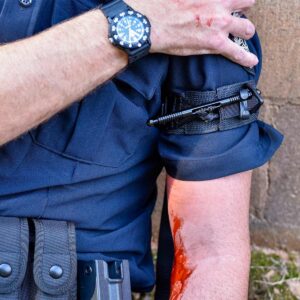 L’importanza di portare con sé un laccio emostatico